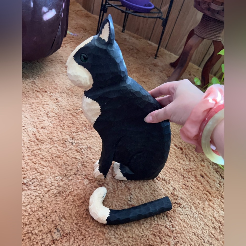 Collectible Carvings hand carved and painted made in the Philippines wooden cat - Picture 5 of 16